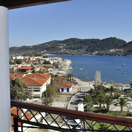 Eros-Iros Portside Stays Skiathos Exterior photo